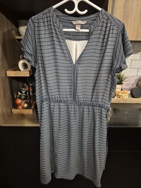 H&M Blue and White Textured Short Sleeve Midi Dress